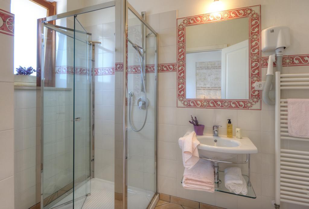 Guest House Villa Eva Sirolo Bagian luar foto