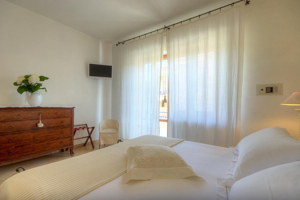 Guest House Villa Eva Sirolo Bagian luar foto