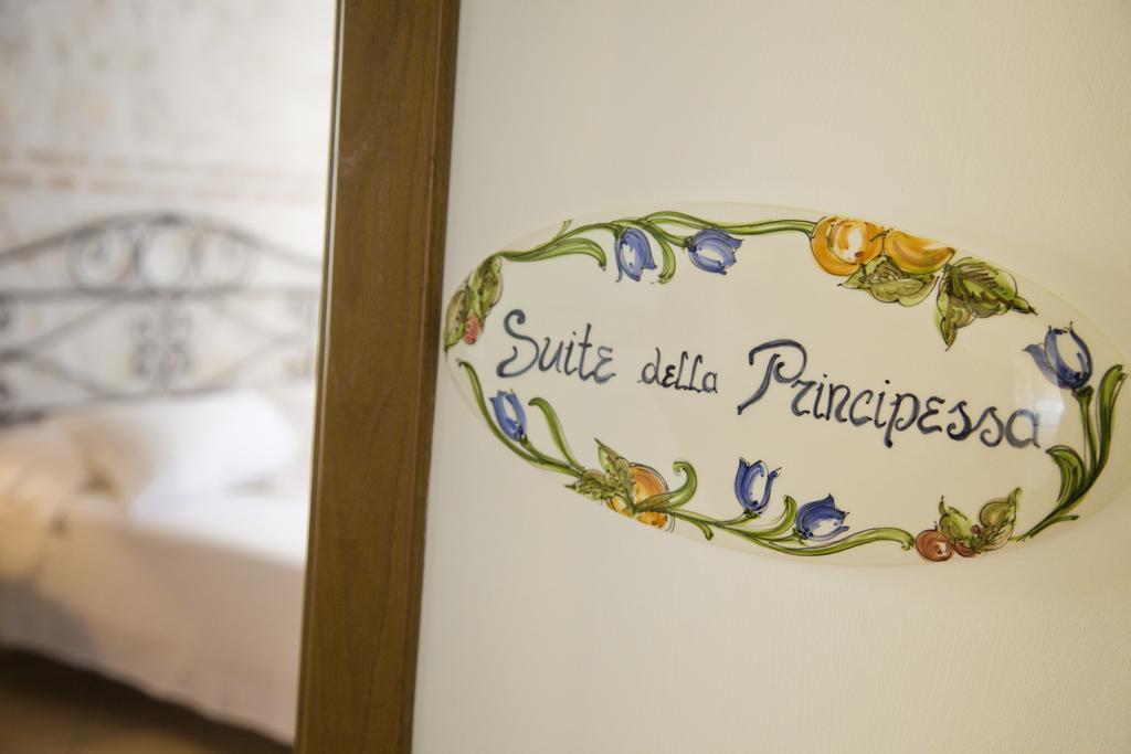 Guest House Villa Eva Sirolo Bagian luar foto