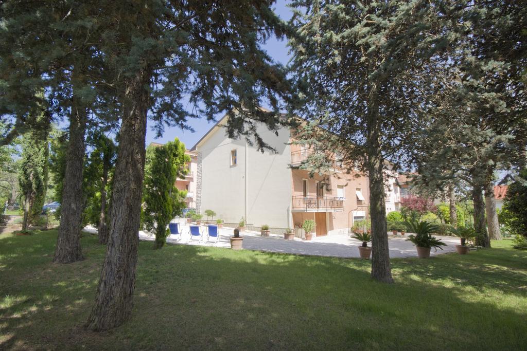 Guest House Villa Eva Sirolo Bagian luar foto